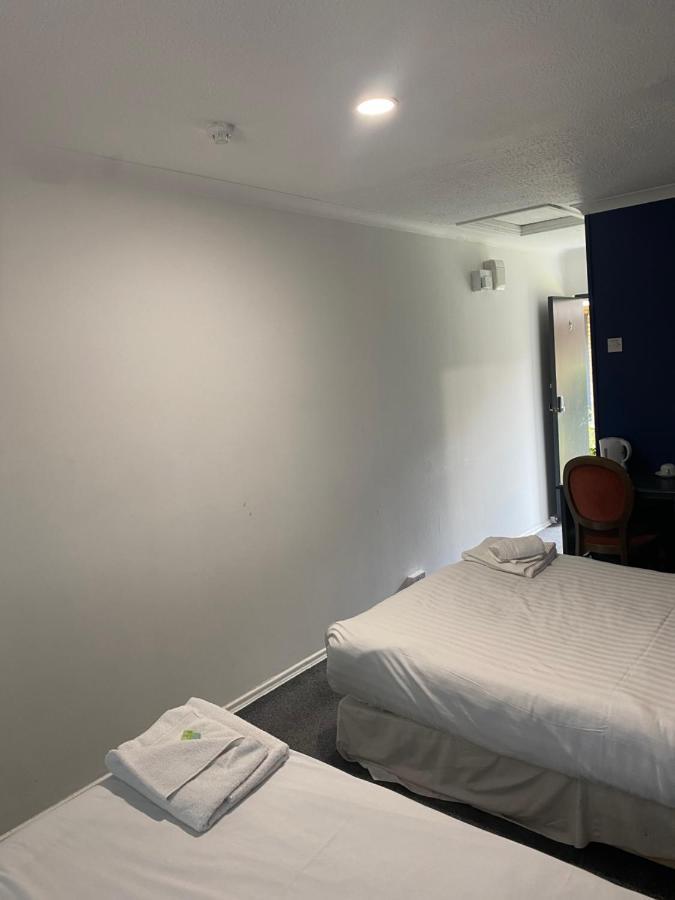 Iway Inn Hotel Cambridge  Ngoại thất bức ảnh